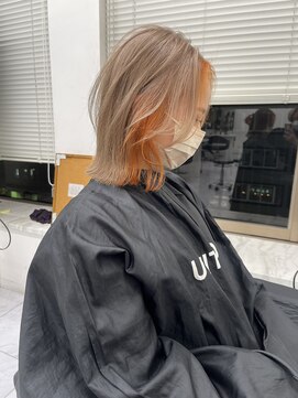 エイト 横浜店(EIGHT) ベージュ×オレンジ