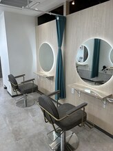 お友達・カップル・ご家族同時に施術可能♪【TELA HAIR 東川口】
