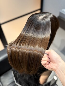 ルナス 福岡天神(LUNAS) 縮毛矯正+髪質改善トリートメント