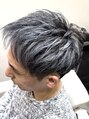 ソレリア(Soleria) 今ある白髪を生かして、綺麗なシルバーメッシュヘアにしてます