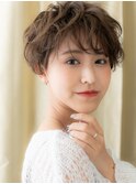 ココアグレージュ刈り上げ小顔フェザーショート312W戸頭20代30代