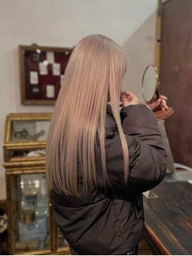アレッタ(ALETTA) ホワイトグレージュカラー