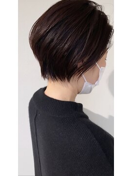 リリィ(LILY) くびれショートヘア