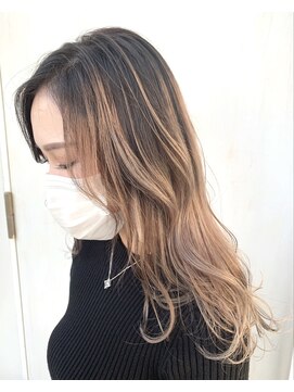 ラウレア(LAULEA) バレイヤージュ×ハイトーン