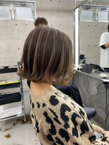 イキ 表参道(iki omotesando)&nbsp;モード/無造作ウェーブ/大人ガーリー[表参道駅]