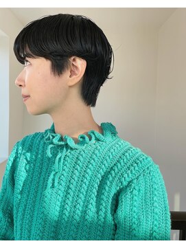 ナループロア ハチ(Nalu pu loa hachi) ショートカット　タイト　マッシュショート　黒髪ショート