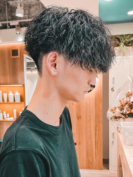 ルースト 渋谷店(ROOST) ツイストスパイラル/前下がりマッシュ/波打ちパーマ