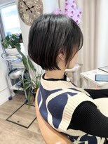 マカナ(makana)&nbsp;シンプルショートボブ