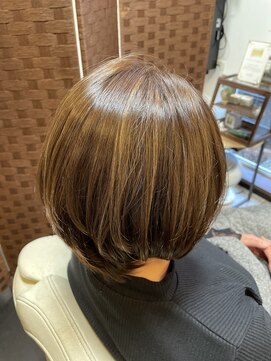 ナゴミ(NAGOMI) ショート/ハイライト　　30代40代/50代