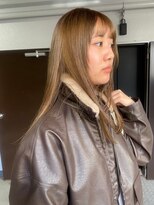 フイ(HUI)&nbsp;20代30代大人可愛いダブルカラーアッシュグレージュミディ