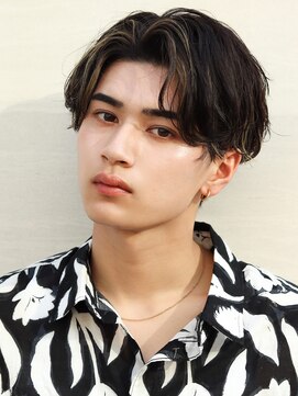 オーシャントーキョー サニー 原宿(OCEAN TOKYO Sunny) 韓国ヘアコンマバング韓国マッシュセンターパートフェザーパーマ