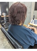 白髪とクセを活かして健康的なナチュラルヘアに