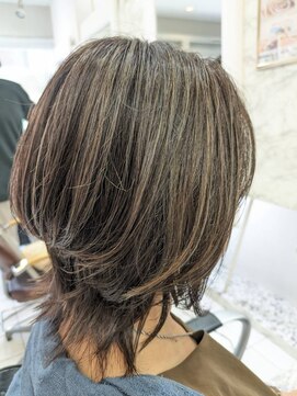 ヘアーデザインムーヴ(Hair design MOVE) 白髪ぼかしハイライト　明るい白髪染め　40代　50代