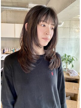 ハイジア(hygea) 20代30代セミロング☆レイヤーカット☆顔周り☆シースルーバング