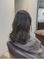 ヘアケアアンドヘアデザイン リベール(L:belle)&nbsp;8トーンモカグレージュ艶感ミディ