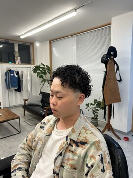 岡田理髪処 ローフェード×ナチュラルカーリーパーマ