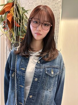 モンルル プル(mon loulou + plus) 似合わせカット、顔まわりレイヤー、レイヤーカット