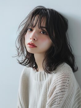 フレーム スクエアの写真/【Aujua】【Global MILBON】で髪質改善◎状態に合わせたオーダーメイドケアで"-5歳見え"を目指す質感を。