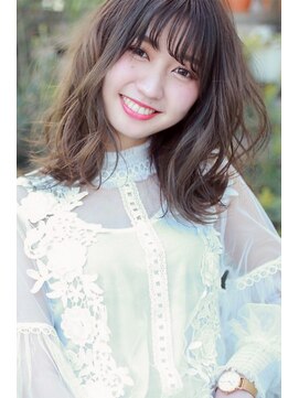 ラフィス ヘアー グランド 金山店(La fith hair grand) 【La fith】 ガーリーふんわりミディ