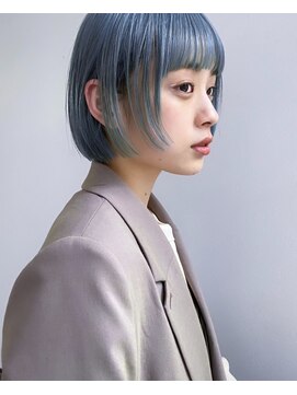 アリュウル 表参道(ALLURE) ケアブリーチ2回 ブルー 青  ミニボブ ダブルカラー 東垂水