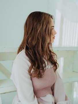 ヘアアンドリラクゼーション シャッセ(Hair&Relaxation SASE) 重めレイヤーロング