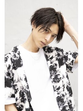 アイヴィー(IVY) 小久保style☆プラチナグレージュ透明感ツーブロックショート