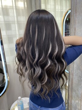 ガルボヘアー 名古屋栄店(garbo hair) #名古屋#栄#プルエクステ#ハイライト#大人可愛い#シルバー