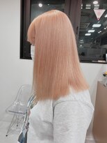 ベレーザシェルト(Beleza scelto)&nbsp;ba1127ハイトーンカラーバレイヤージュAラインボブロブヘア