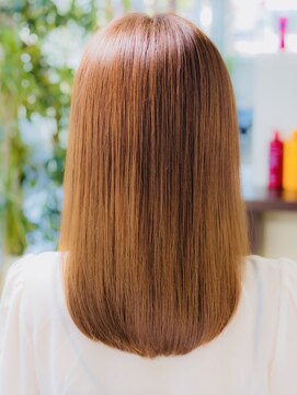 エヌアンドエー 草加店(N&A) ツヤストレート・ 大人ガーリー・チョコレート・モードヘア#草加