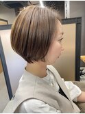 ナチュラルショートボブ