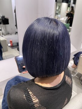 ステア ケース(stair case) ふんわりボブネイビーブルー韓国