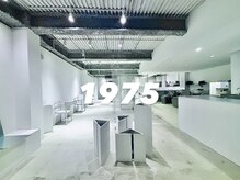 1975