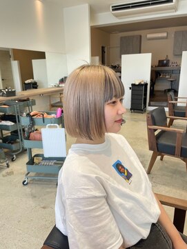 メルク(merc) カール/セミディ/シアーカラー/姫カット/ミニボブ