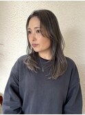 グレージュグラデーション　レイヤーミディアム