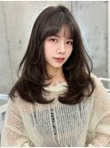 ふんわりがトレンド！韓国ハッシュカットの内巻きワンカールヘア