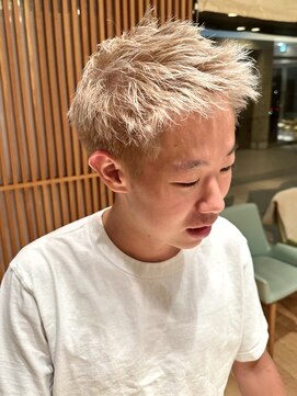 トリッカ シブヤ(TRICCA SHIBUYA) メンズハイトーンベリーショート刈り上げショートメンズカット