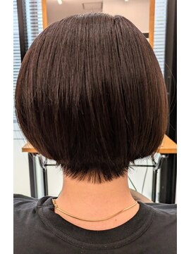 アルトス 浦和(ARTS) つやつやショートボブ