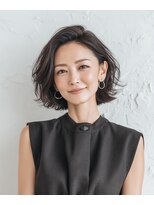 ハーツ(Hearts) 洗練された大人の外ハネショートボブ