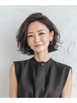 ハーツ(Hearts) 洗練された大人の外ハネショートボブ