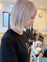 ヘアーデザイン アコースティック(Hair Design ACOUSTIC)&nbsp;ホワイトベージュ