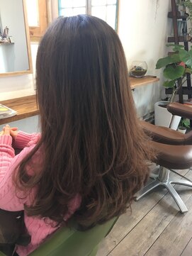 マノイ(manohi) ロングスタイル　カラー　ピンク系のグラデーション