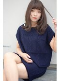 涼しい夏服でも、ちょっぴり秋らしさをプラスできるお洋服。