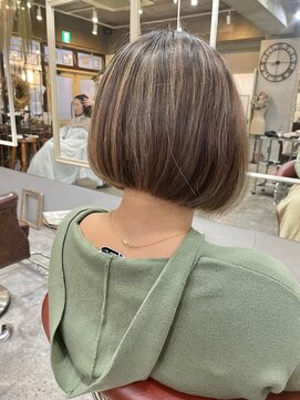 コニ(Coni) ♪Coni♪前下がりボブ/ハイライトカラー