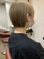 ヘアーアンドメイク シーク 八王子(HAIR&MAKE SeeK) ぷつっと 切りっぱなしミニボブ