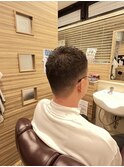 20代30代大人オシャレさっぱり短髪アイロンパーマ
