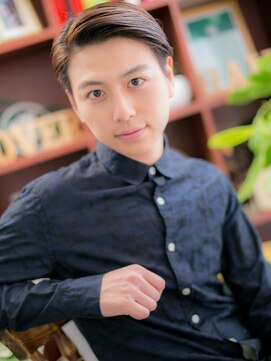 カバーヘアアンドスパ ブリス 浦和(COVER HAIR&SPA bliss) ツーブロック刈り上げｘアップバング小顔暗髪c5浦和10代20代30代