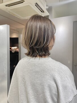 エミール 武蔵小杉店(eMir...) くびレイヤースタイル/ナチュラルハイライト【武蔵小杉/新丸子】
