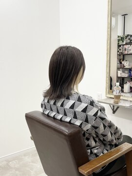 ホンネ(honne.) イヤリングカラーブロンド×グレージュ