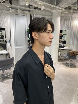 ユーフォリア 渋谷グランデ(Euphoria SHIBUYA GRANDE) メンズカット メンズヘア センターパート メンズ韓国スタイル