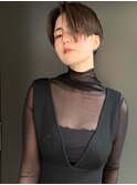【morio】池袋　刈り上げ　女子　センターパート　グレーカラー